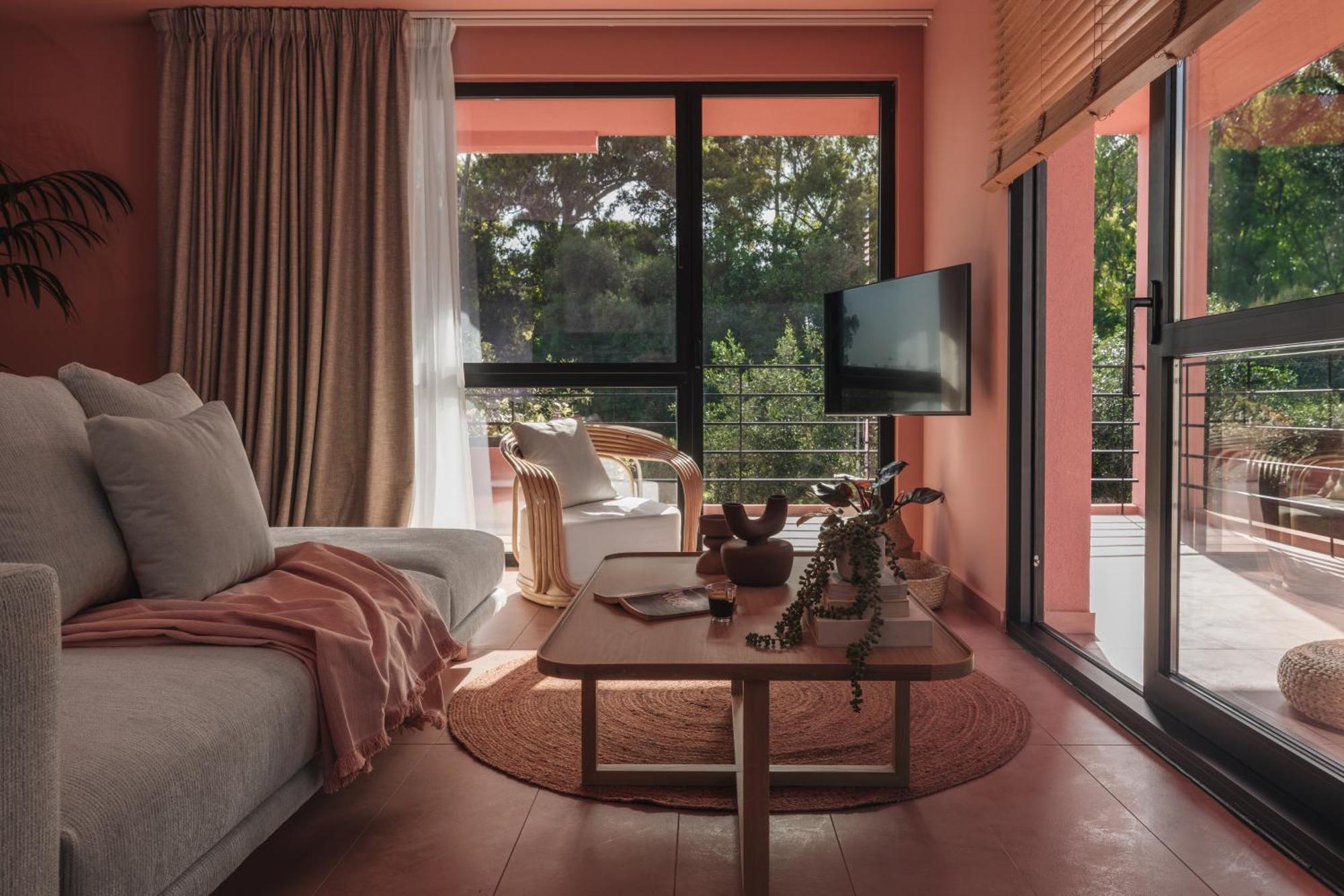 Akti Seaside Apartment